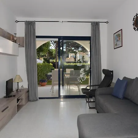 Apartment In Pals With Terrace פאלס