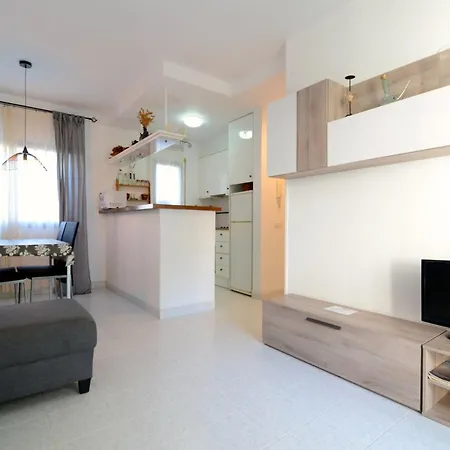 Apartment In Pals With Terrace דירה *